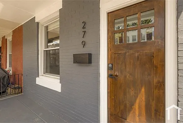 3 bed, $1,100 — Photo 1