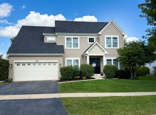 445 E Becker Pl, Sycamore, IL 60178