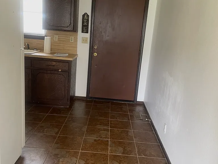 517 S Hafner St #B — Photo 5