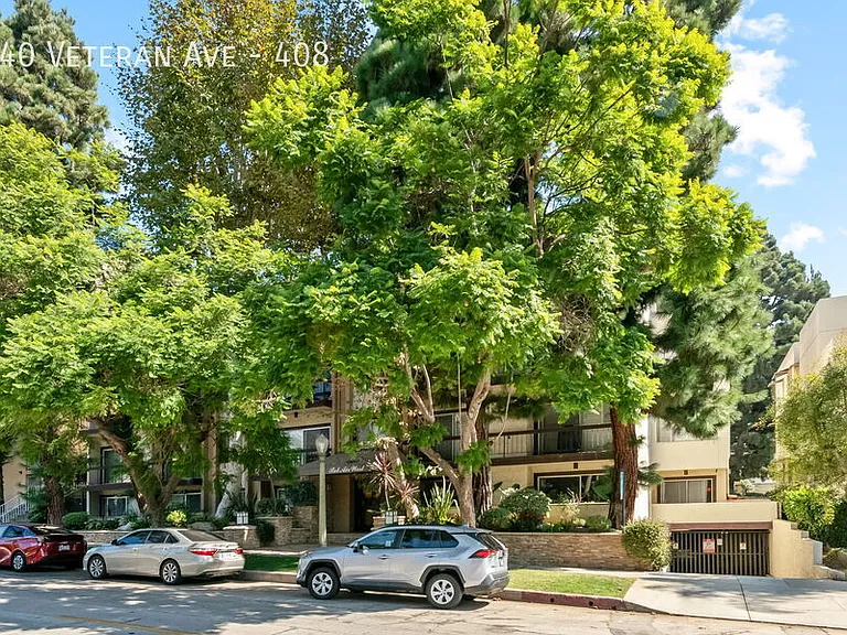 440 Veteran Ave #408 — Photo 19