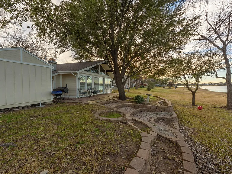 12345 Redbud Ln — Photo 15