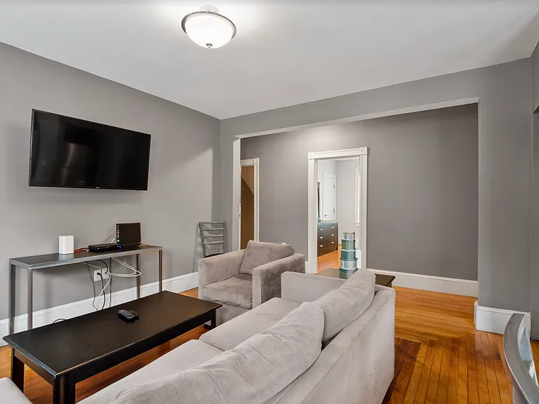 139 Adams St — Photo 10