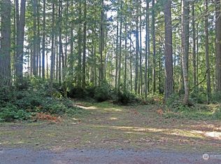 13 SW Madrona Rd, Vashon, WA 98070