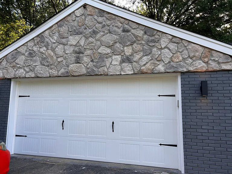 2713 Six Mile Ln — Photo 6