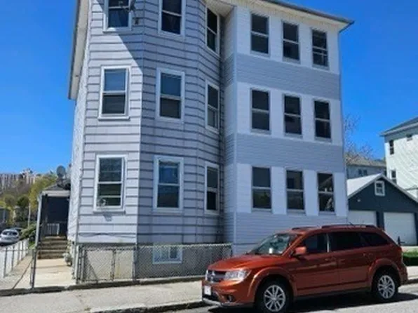 27 Granby Rd, Worcester, MA 01604