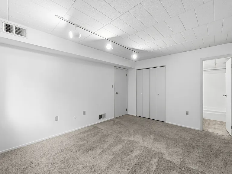 509 S Highland Ave #26 — Photo 12