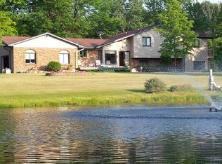 8222 Standing Pines Dr, Holly, MI