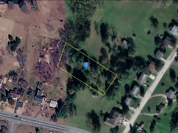 24 Locust Dr, Littlestown, PA 17340