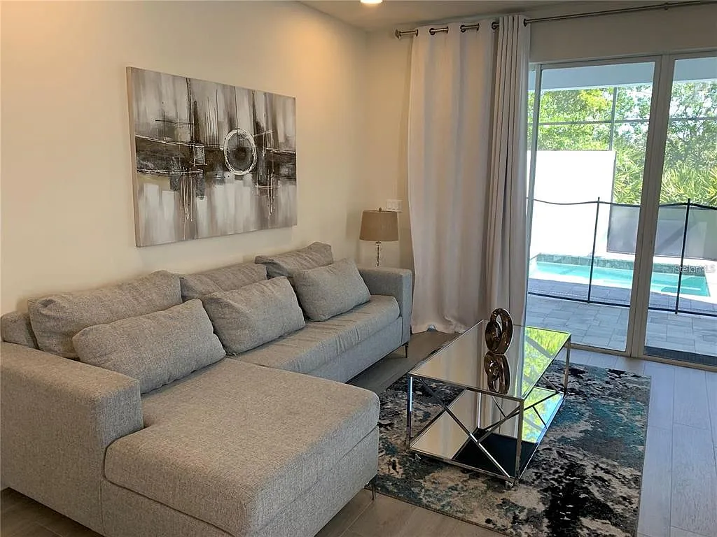 4 bed, 3.0 bath, 1888 sqft, $2,500 — Photo 4