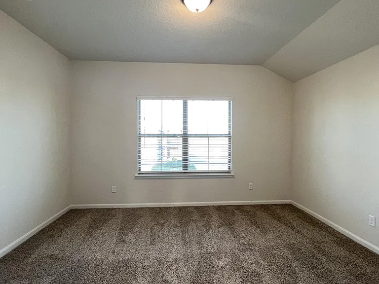 7513 Astro Fld — Photo 40