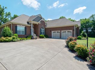 1391 Polo Fields Ln, Columbia, TN 38401