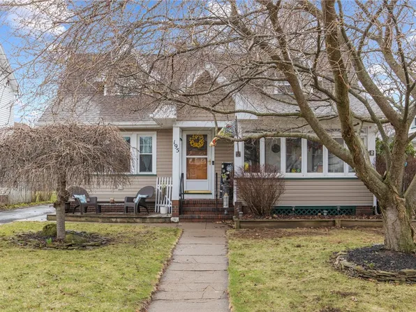 195 Pemberton Rd, Rochester, NY 14622