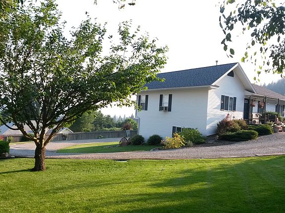 Beautiful landscaping!