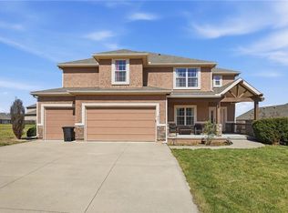 4701 Corinth Dr, Saint Joseph, MO 64506