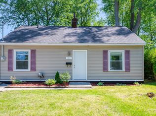 3021 Fielding Dr, Lansing, MI 48911
