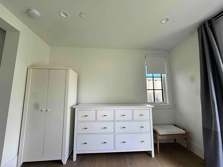 2065 Cully Pl #2 — Photo 8