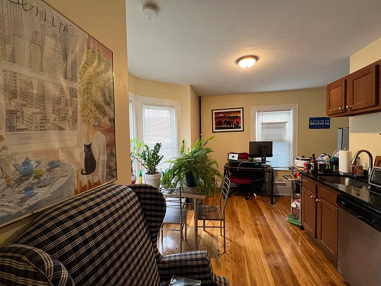 7 Blake St #3 — Photo 5