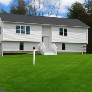4 W Dudley Rd, Dudley, MA, 01571
