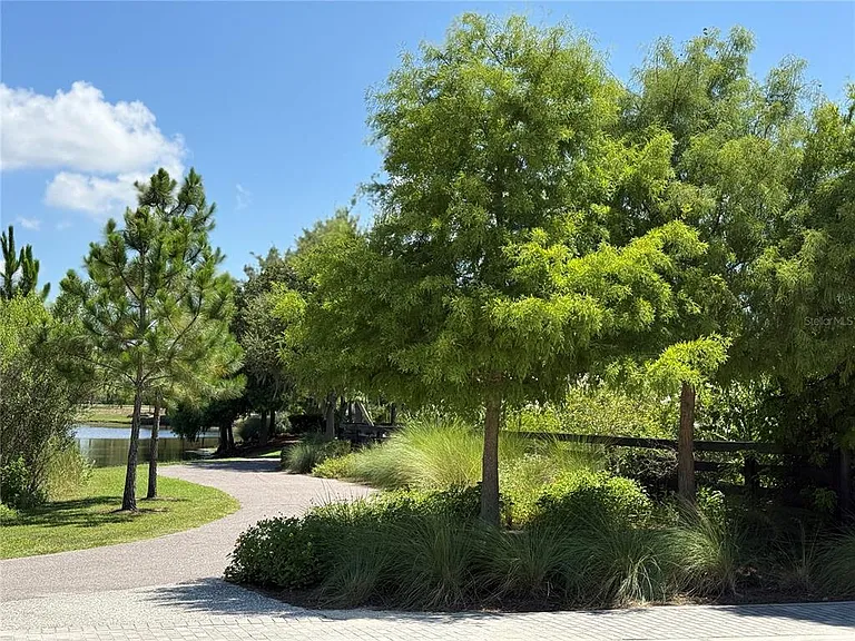 12200 Rangeland Blvd — Photo 40