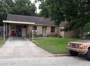 1612 Seguin Ave, Victoria, TX 77901