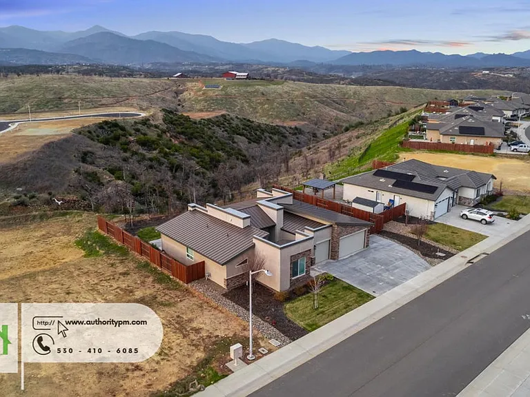4768 Lower Springs Rd — Photo 4