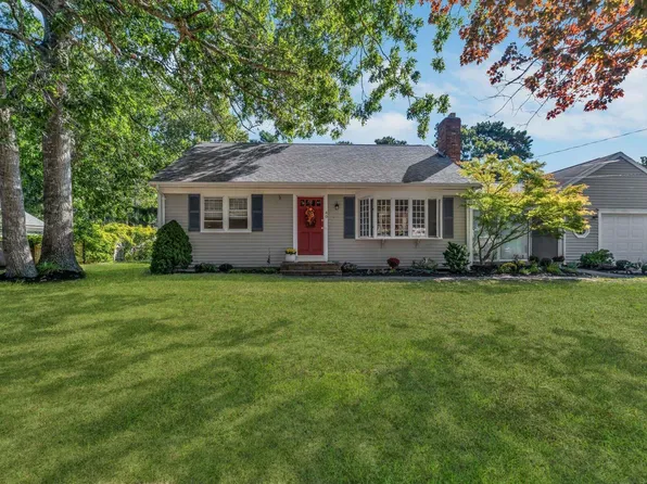40 Captain Stanley Road, South Yarmouth, MA 02664