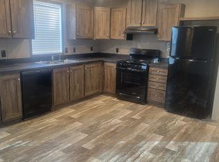 206 Birch Ln, Columbus, MI 48063
