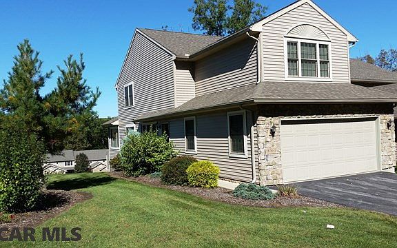 2nd image of 606A Oakwood Ave