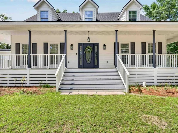 3875 Patricia Dr, Mobile, AL 36619