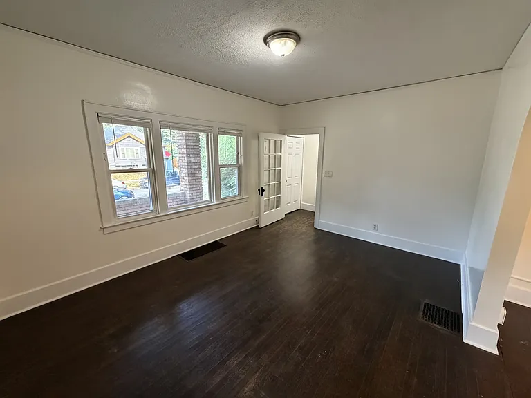 1801 Paris Ave SE #1 — Photo 4