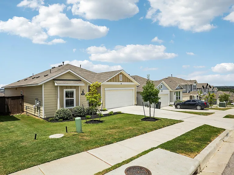 11604 Comano Dr — Photo 2