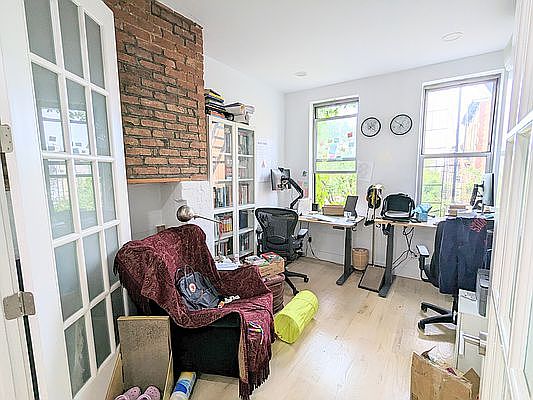 5th image of 157 Wilson Ave APT 2L
