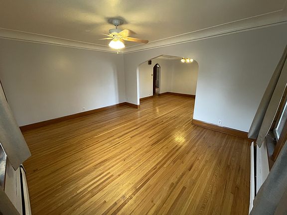 2nd image of 2226 University Ave NE #1