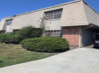 4150 Crow Rd, Beaumont, TX 77706