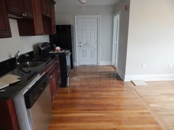 125 Orchard St #3, Somerville, MA 02144
