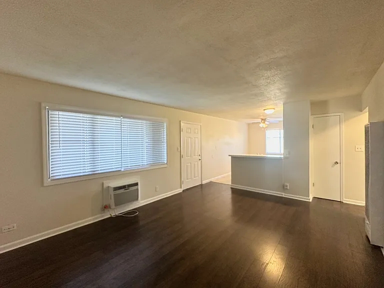 Lincoln Courtyards at 531 Glendora Avenue — Photo 42