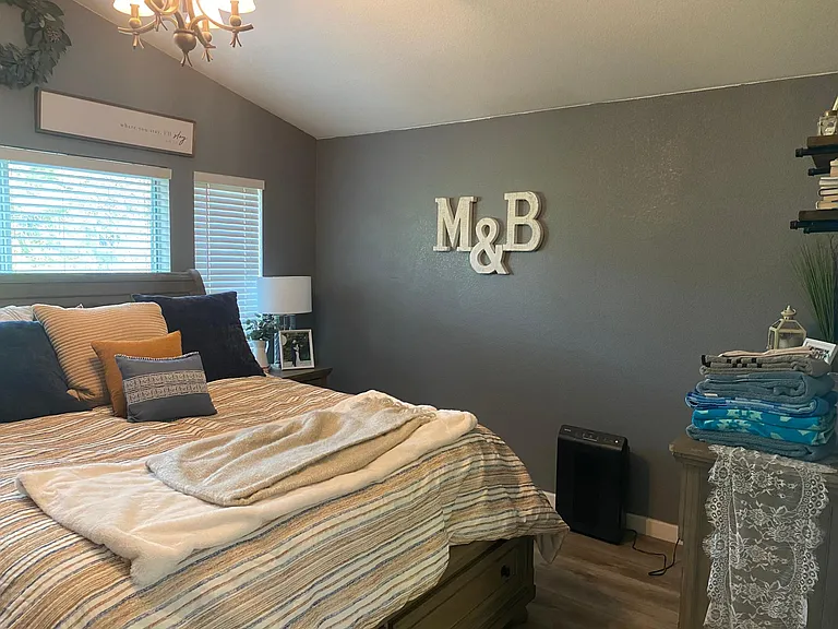 904 Tanner Ct — Photo 17
