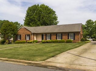 2917 Armfield Ave, Burlington, NC 27215