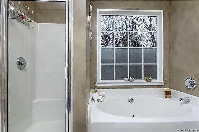 8165 Kincaid Ct — Photo 9