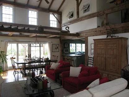 East Hampton Unique! — Photo 3