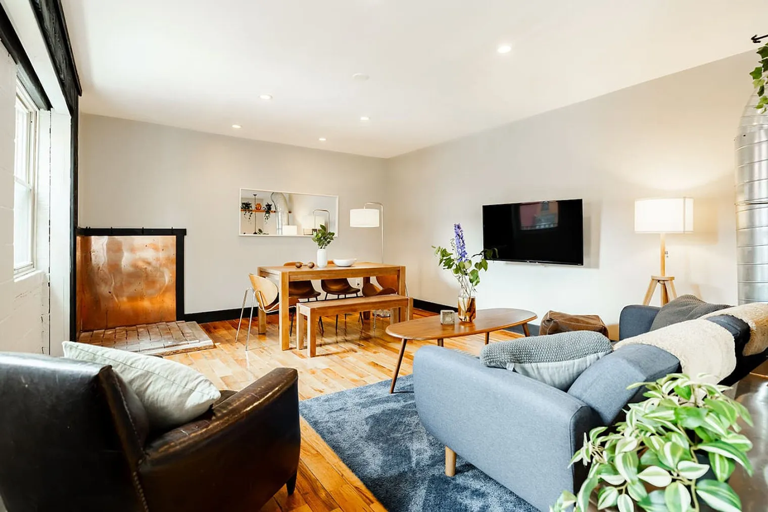 1 bed, 1.0 bath, 1184 sqft, $2,310 — Photo 1