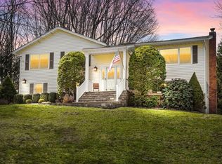 3619 Edgehill Rd, Yorktown Heights, NY 10598