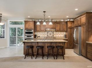 6798 Diamond Dr, Pollock Pines, CA 95726