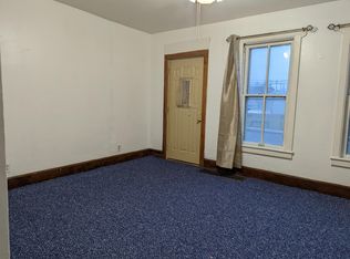 1308 S Memorial Dr, Racine, WI 53403