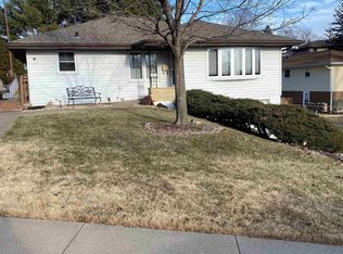 1133 Tressa St, Dubuque, IA 52003