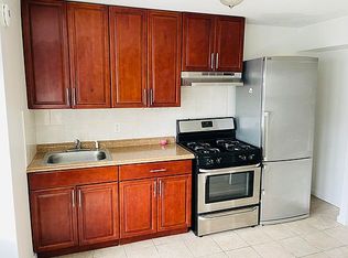 21-26 29th St #3G, Astoria, NY 11105