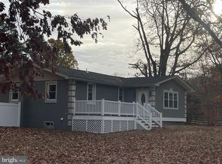 68 N Central Ave, Sicklerville, NJ 08081