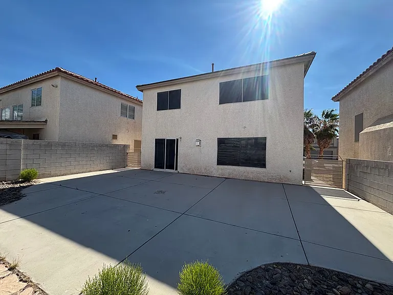 10256 Grecian Laurel Ct — Photo 29