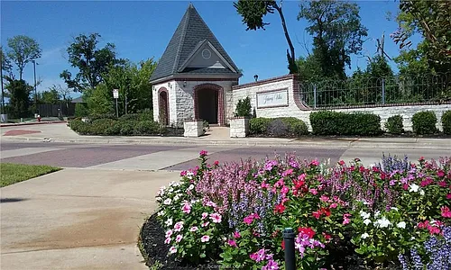 218 Forest Dr Photo 1