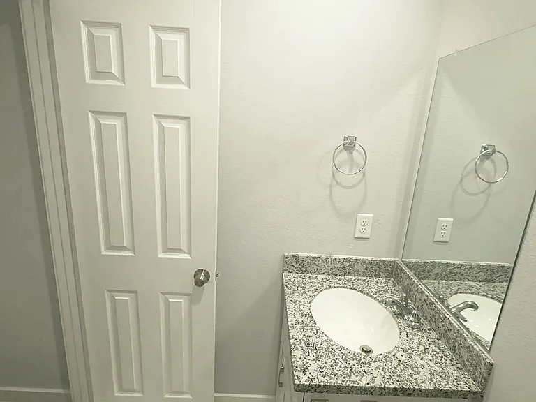 Full Bath 1